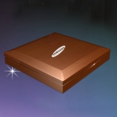 2014年4月：定制 三星華南公司 定制純銀鑲玉紀(jì)念獎(jiǎng)牌