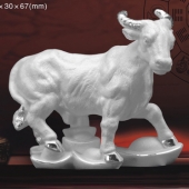 純銀生肖牛擺件定做、生肖牛純銀擺件定制